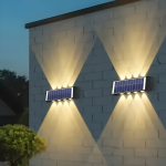 Fekete Külső Fali Lámpa Napelemmel, IP65 – Neutrális Fény és Energiatakarékosság, 686030 Modell